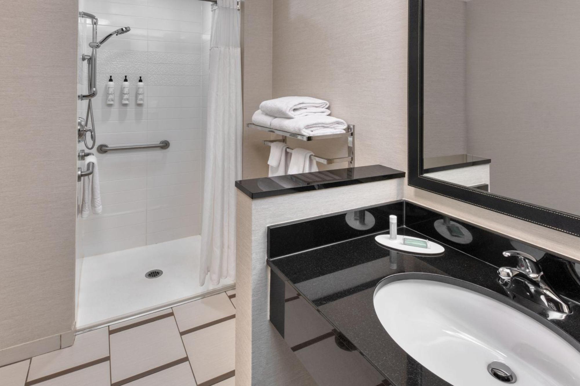 Fairfield Inn & Suites By Marriott Moncton Dış mekan fotoğraf