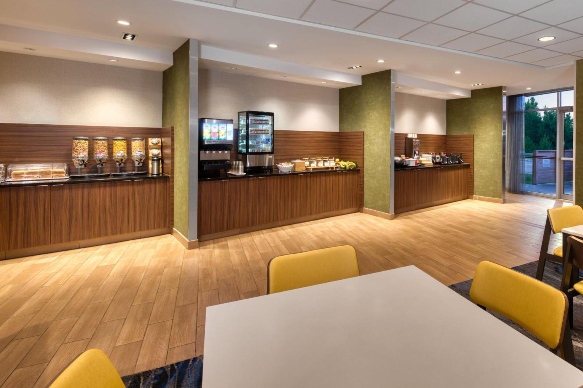 Fairfield Inn & Suites By Marriott Moncton Dış mekan fotoğraf